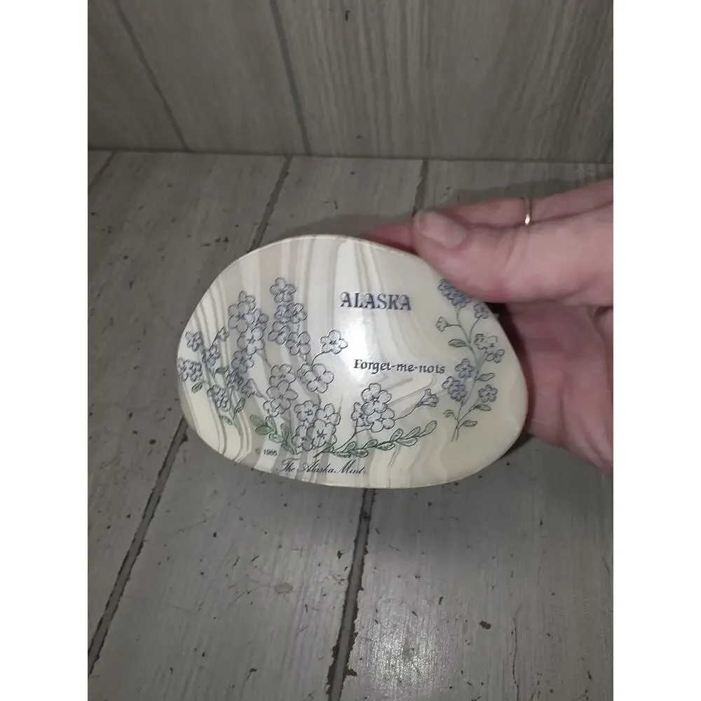 Vintage 1985 Kiana Alaska Souvenir Forget-Me-Not Natural Stone Paperweight